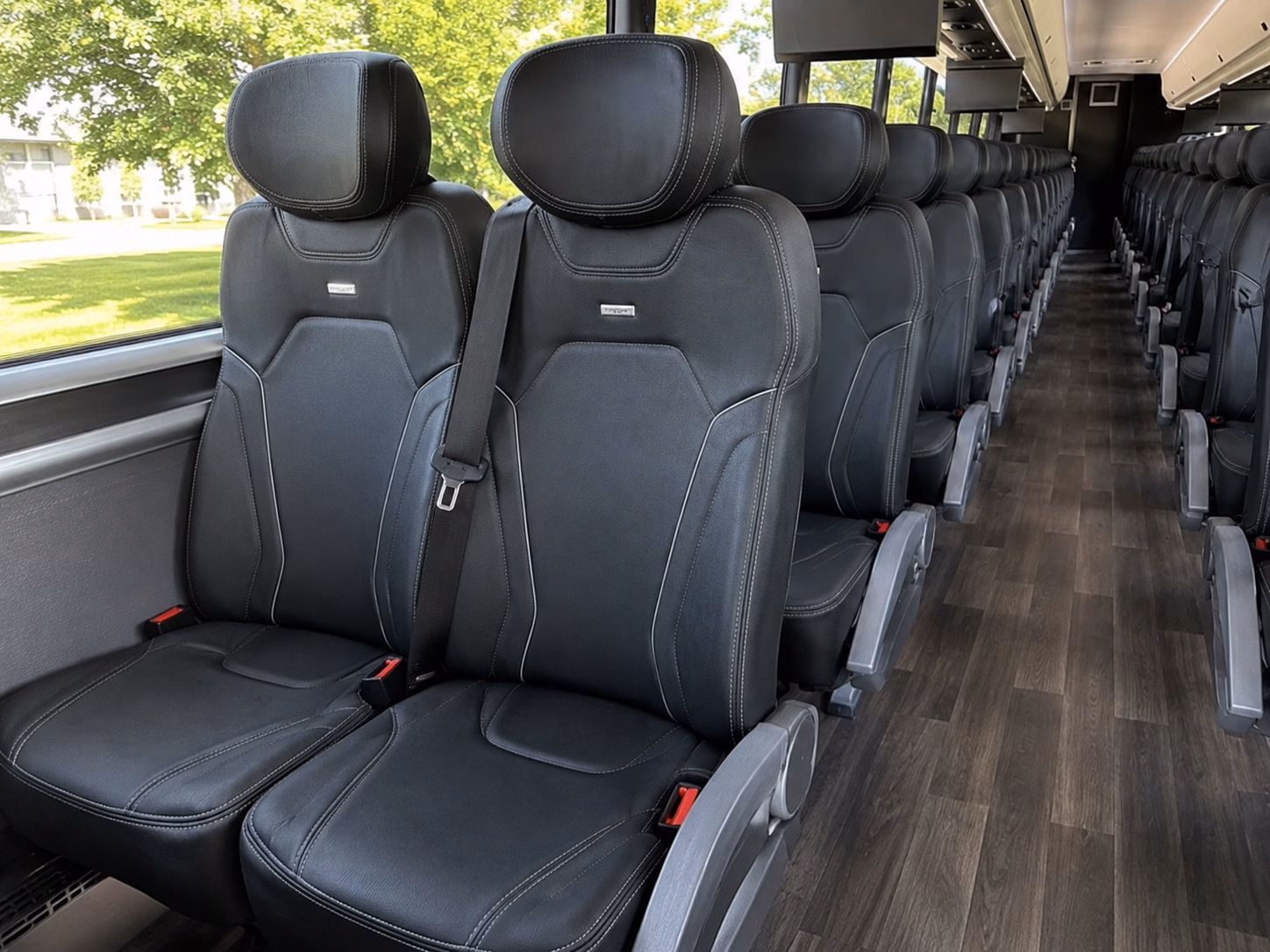 apple valley attend apple valley concerts with a charter bus rental