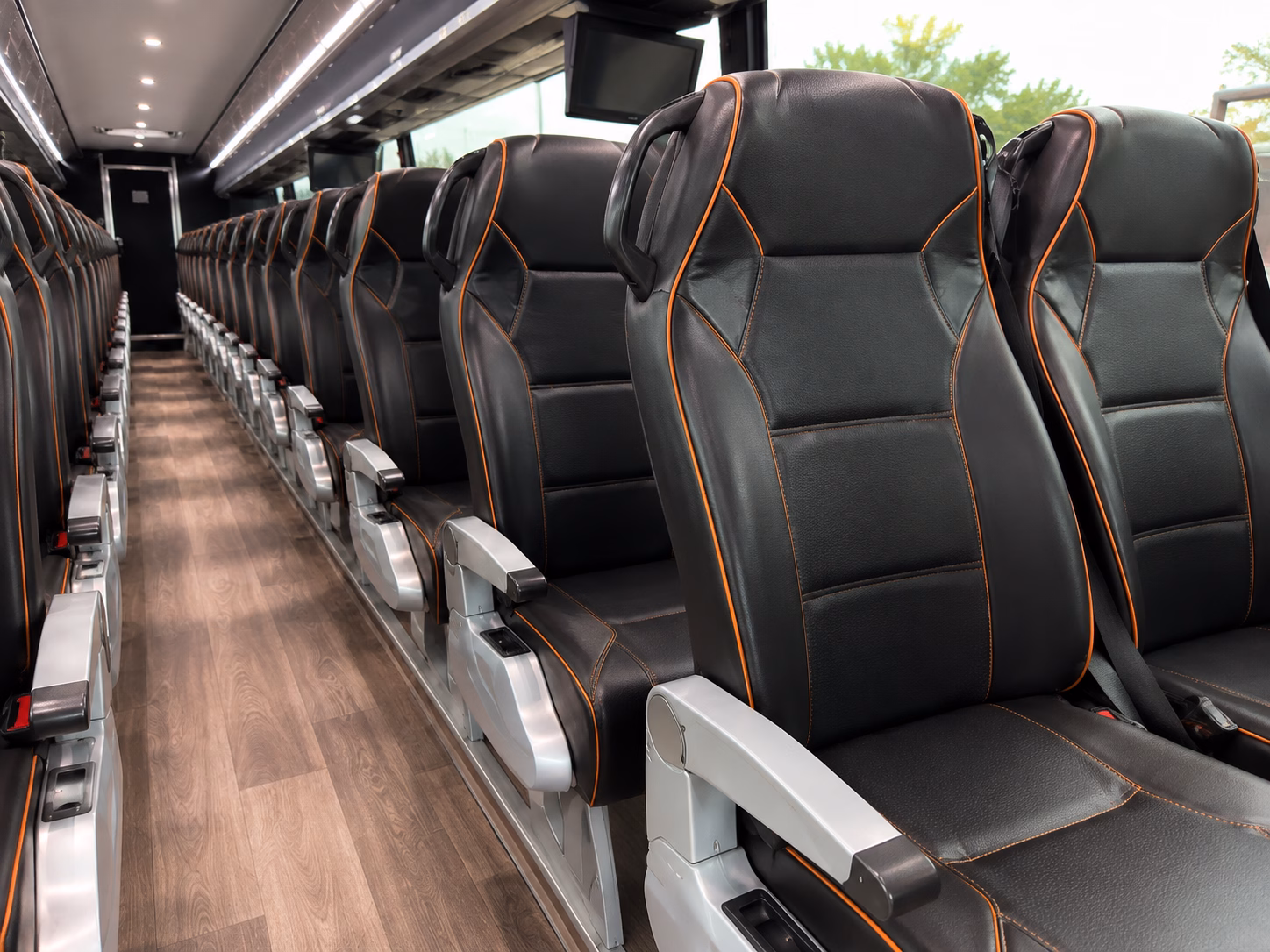 saint paul corporate charter bus solutions for saint paul businesses