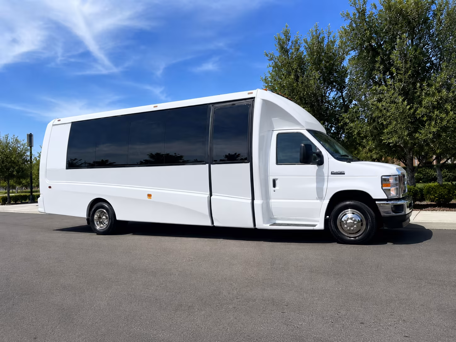 we help you compare buses to mystic lake brackett s crossing and every metro venue
